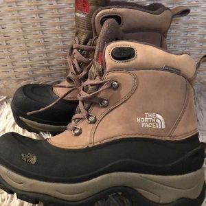 THE NORTH FACE BOOTS!!!